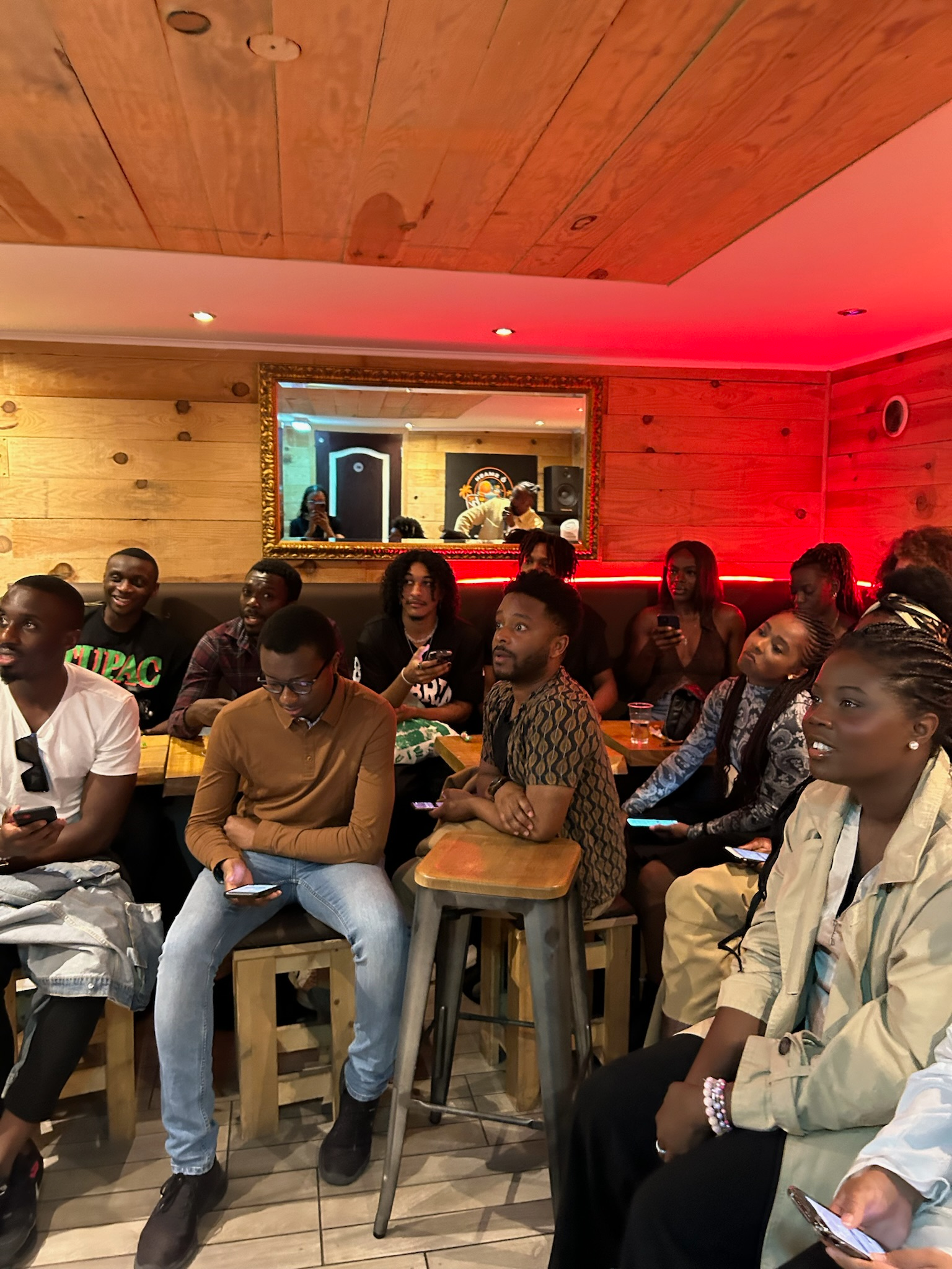 AFRO TRIVIA Soirée quiz sur la culture afro. Viens tester tes connaissances et faire gagner ton équipe !